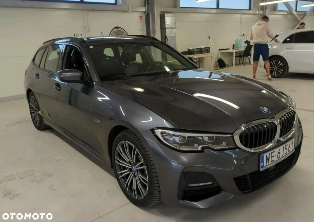 BMW Seria 3 (2021)