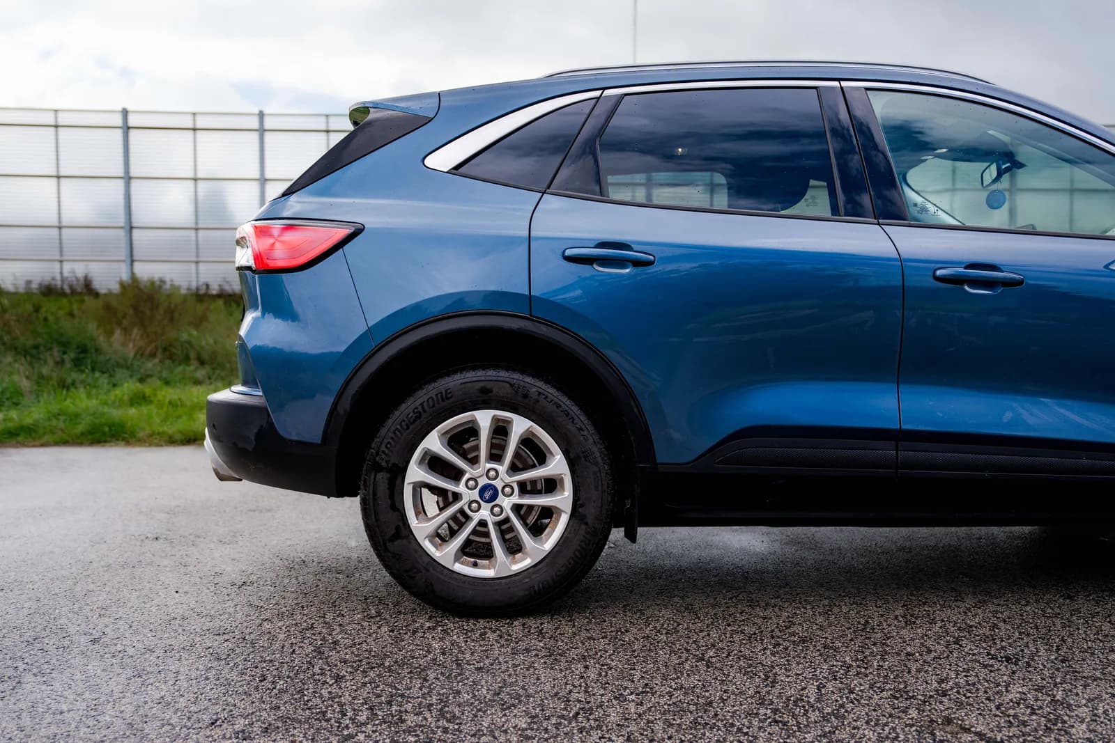 Ford Kuga — zdjęcie 7 z 26