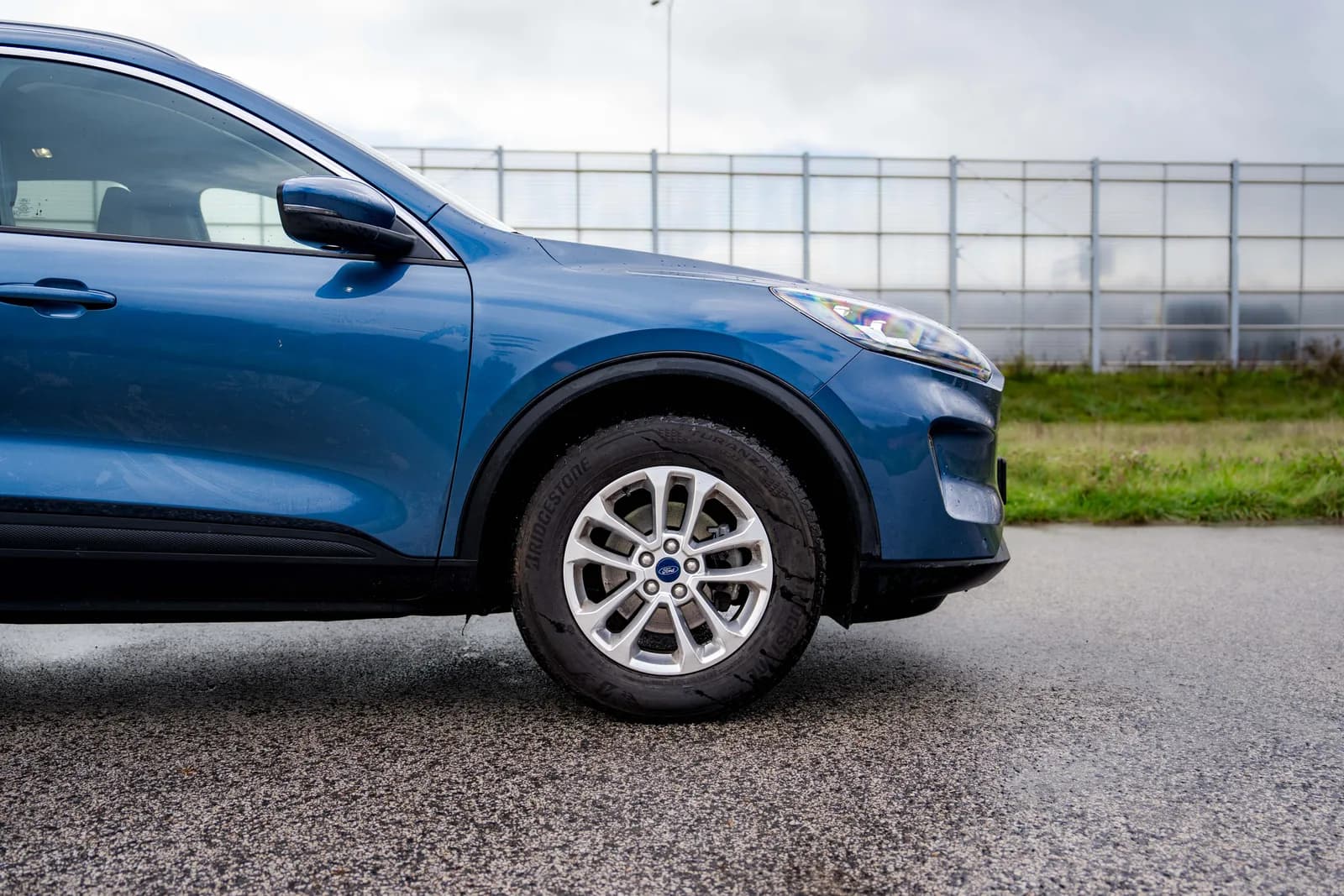 Ford Kuga — zdjęcie 8 z 26