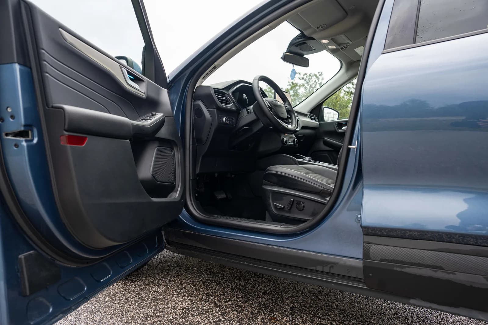 Ford Kuga — zdjęcie 16 z 26