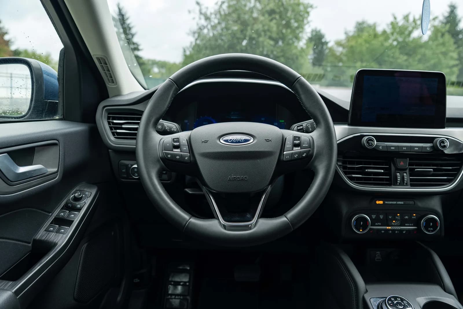 Ford Kuga — zdjęcie 18 z 26