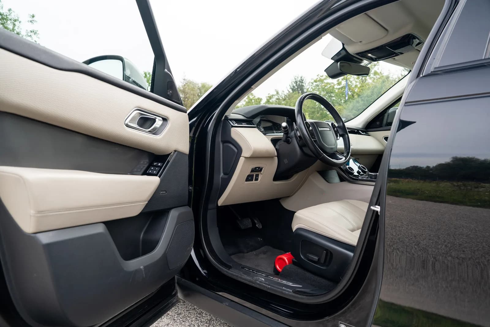 Land Rover Velar — zdjęcie 15 z 27