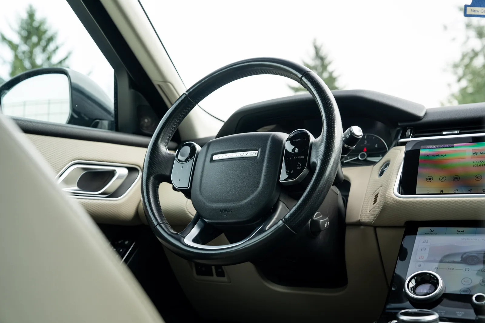 Land Rover Velar — zdjęcie 20 z 27