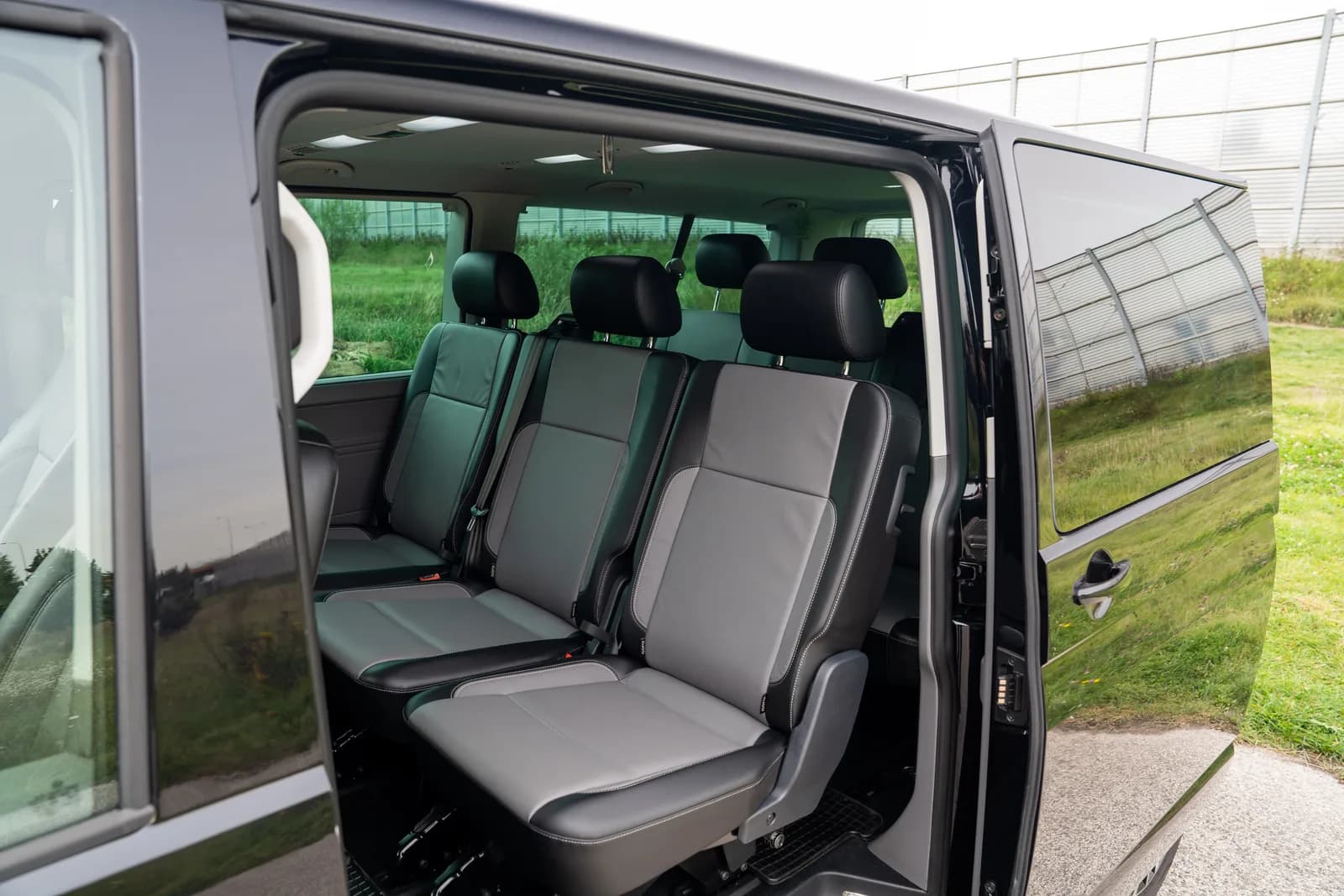 Volkswagen Caravelle — zdjęcie 28 z 30