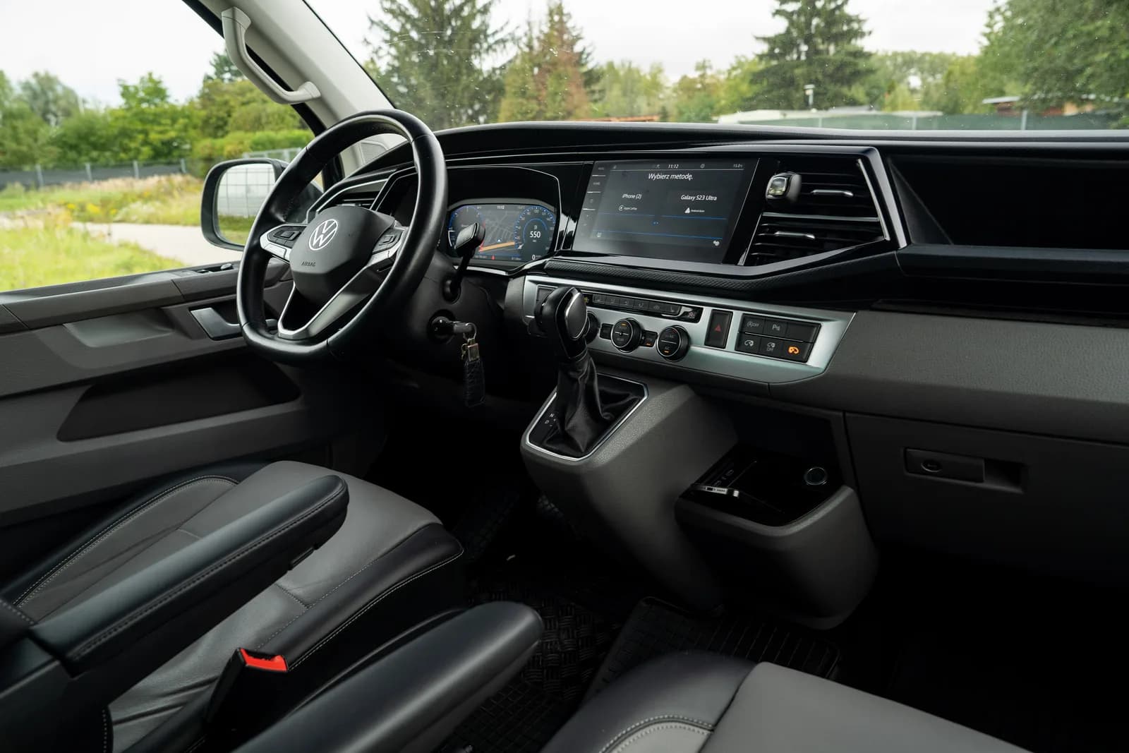 Volkswagen Caravelle — zdjęcie 21 z 30