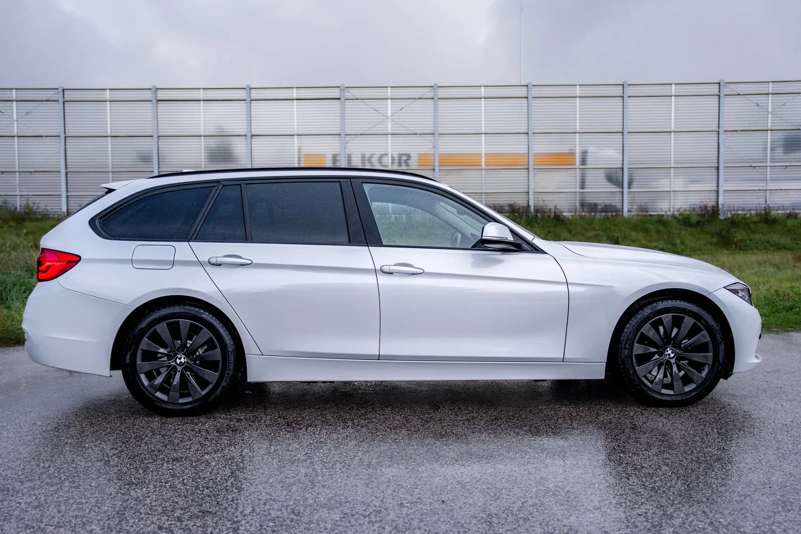 BMW Seria 3 — zdjęcie 9 z 19
