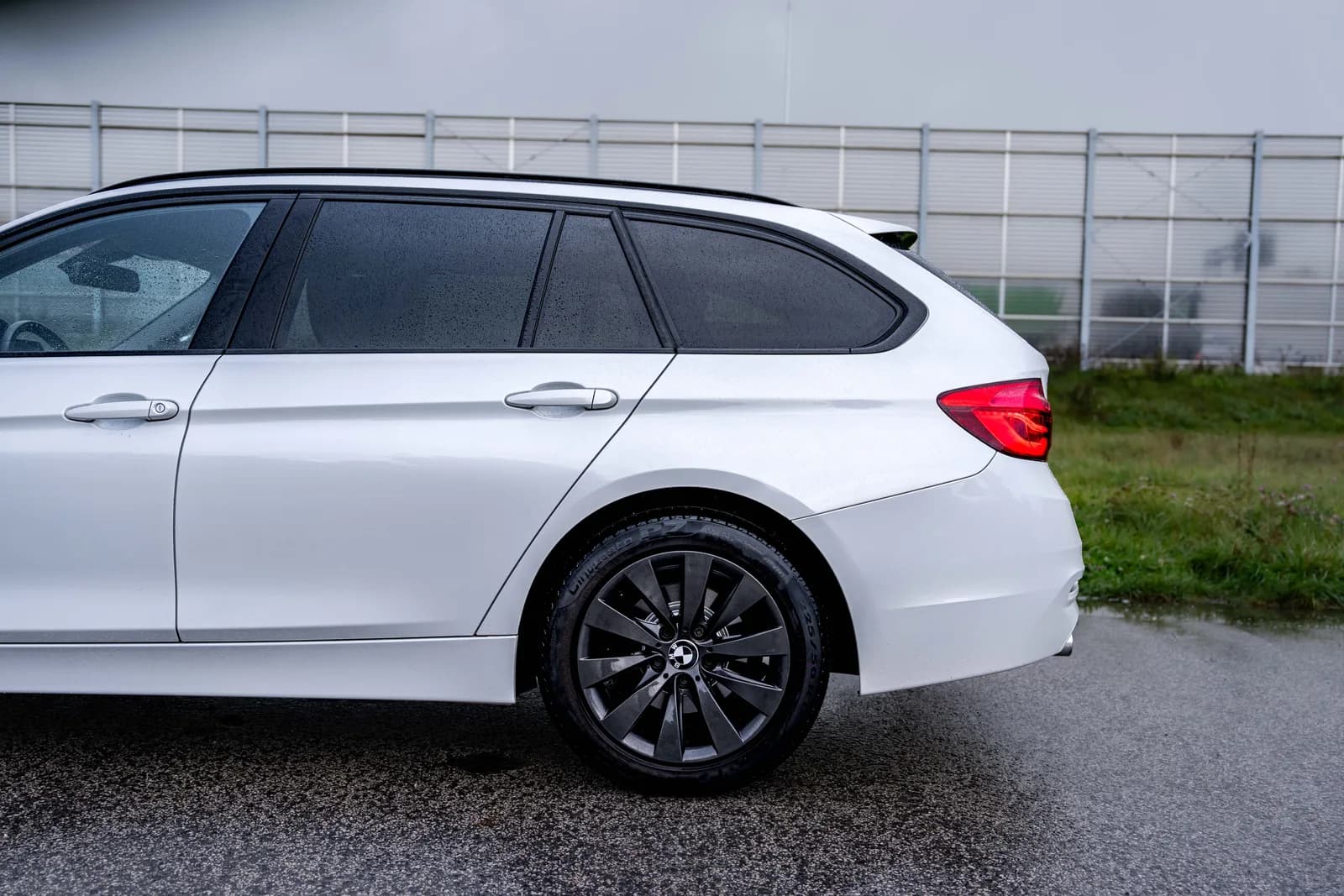 BMW Seria 3 — zdjęcie 12 z 19