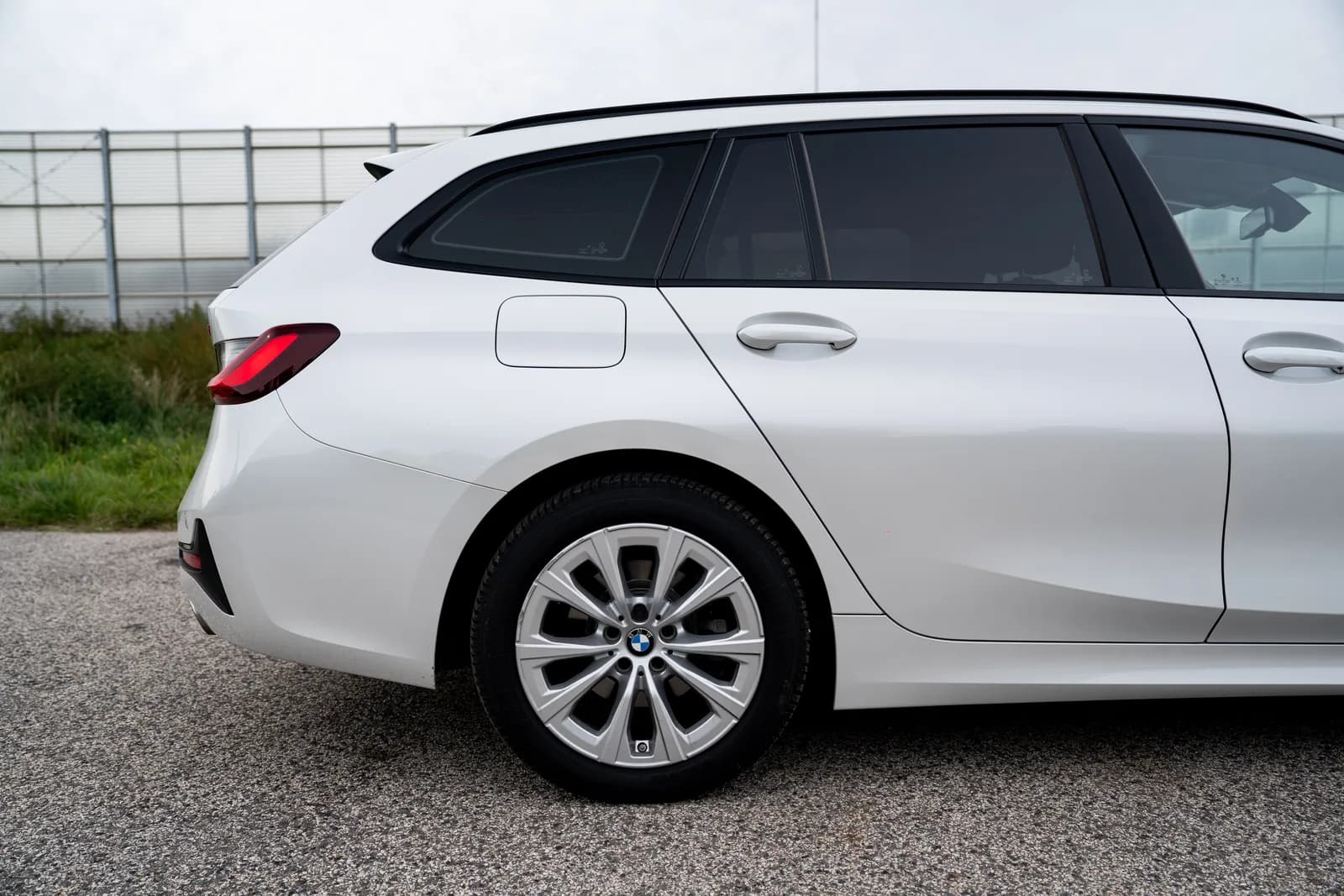 BMW Seria 3 — zdjęcie 7 z 24