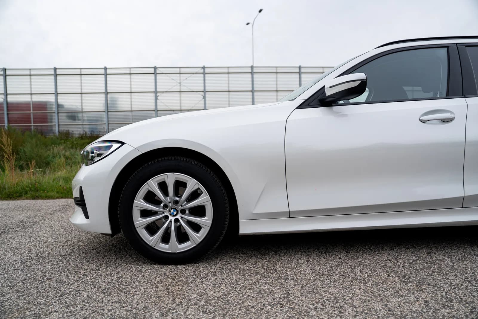 BMW Seria 3 — zdjęcie 9 z 24