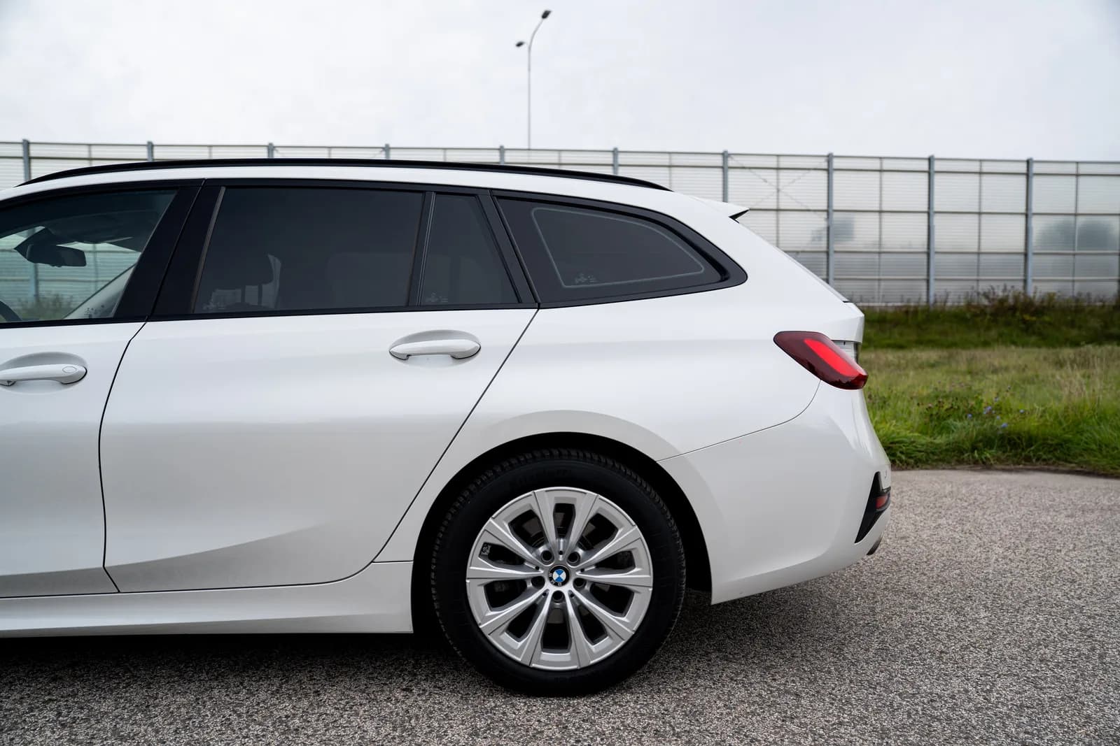 BMW Seria 3 — zdjęcie 10 z 24