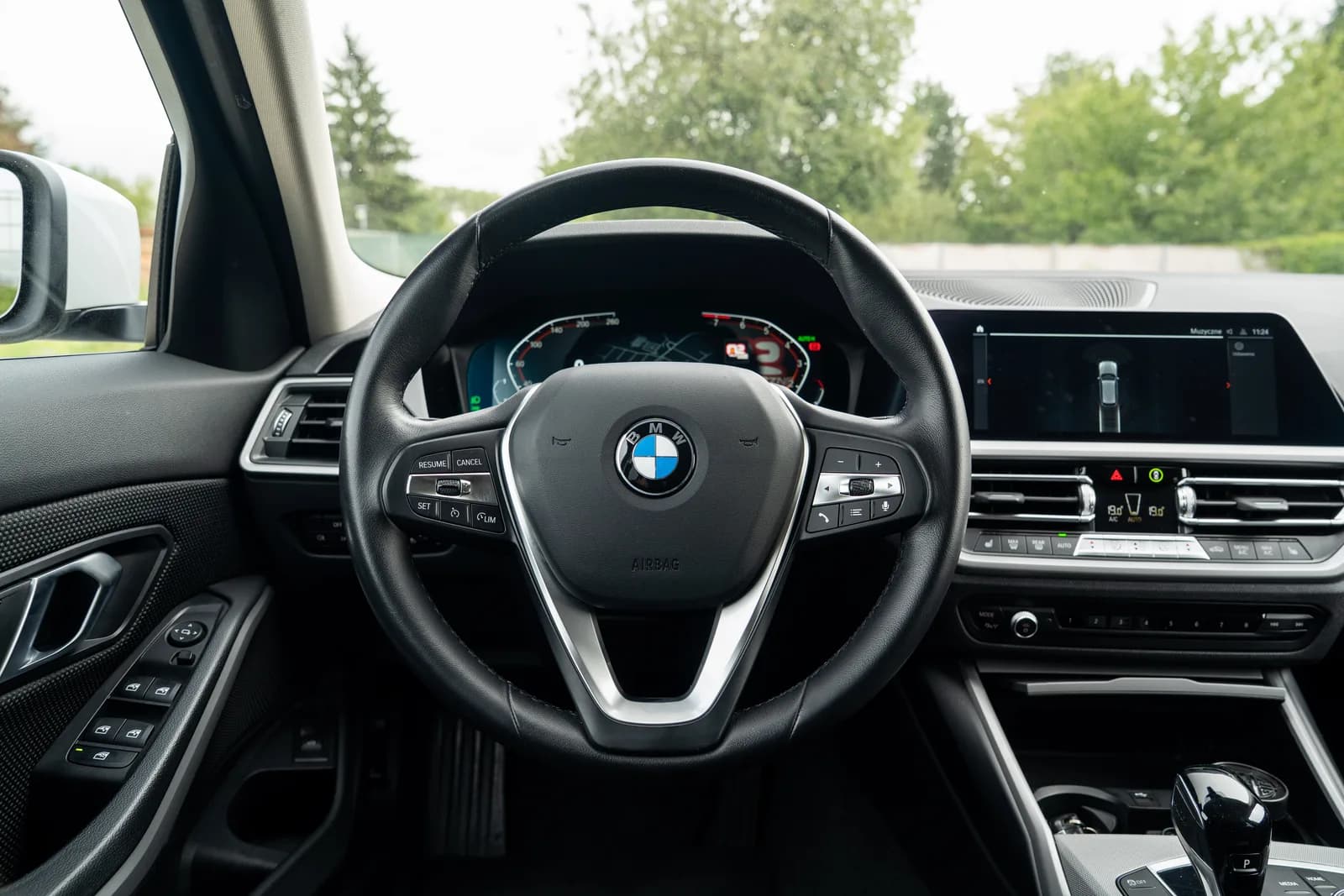 BMW Seria 3 — zdjęcie 15 z 24