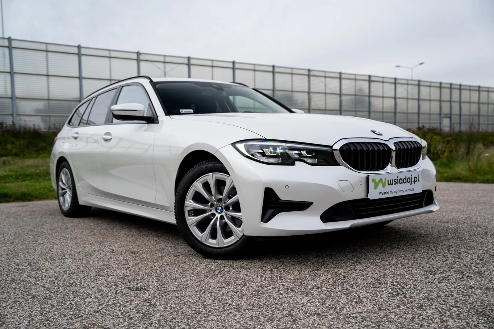 BMW Seria 3 — zdjęcie 3 z 24
