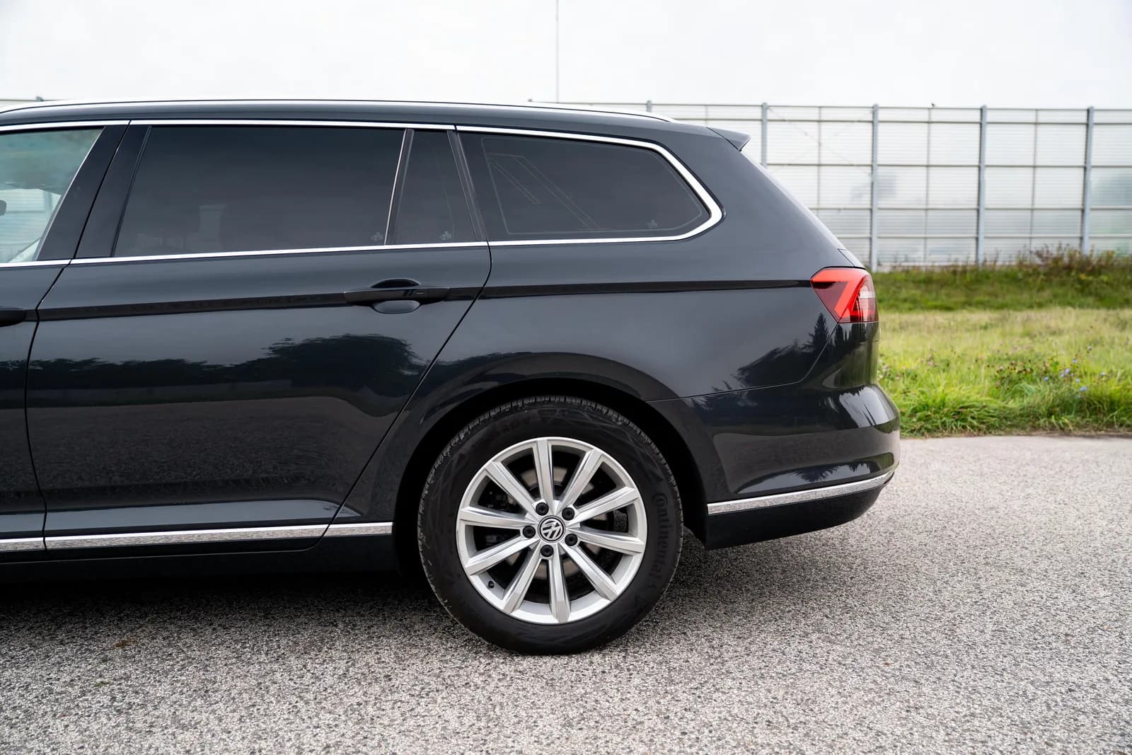 Volkswagen Passat — zdjęcie 12 z 28
