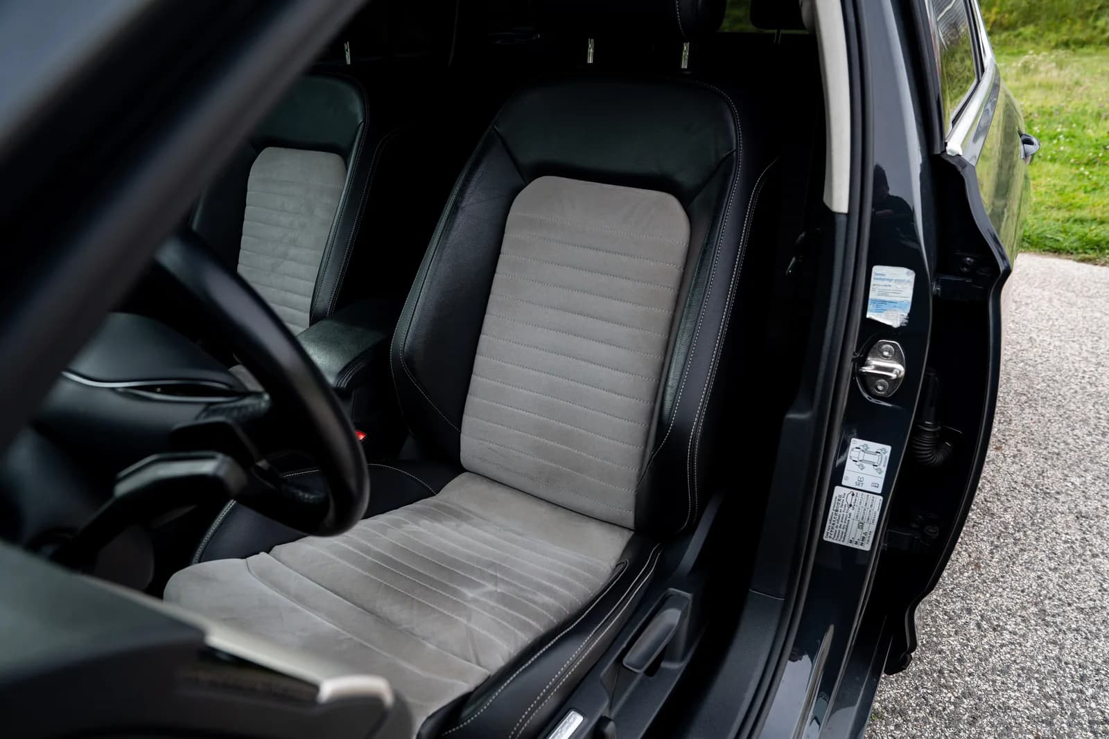 Volkswagen Passat — zdjęcie 25 z 28