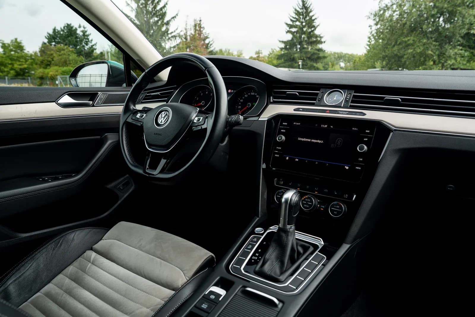 Volkswagen Passat — zdjęcie 21 z 28