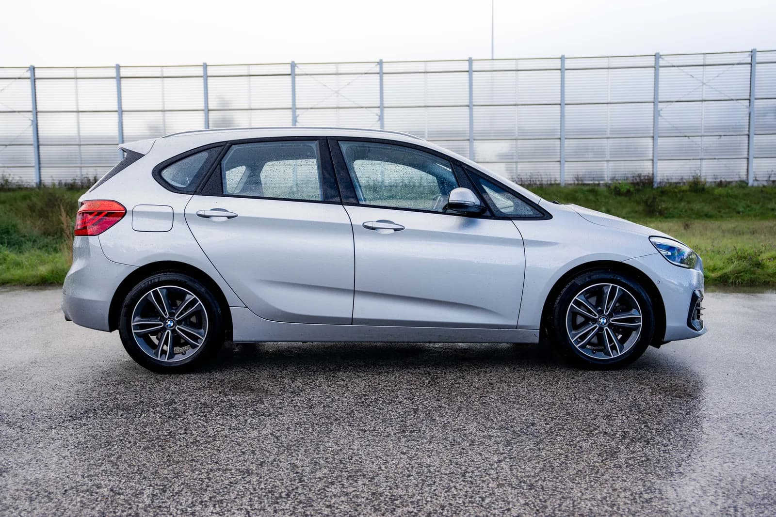 BMW Seria 2 — zdjęcie 8 z 24