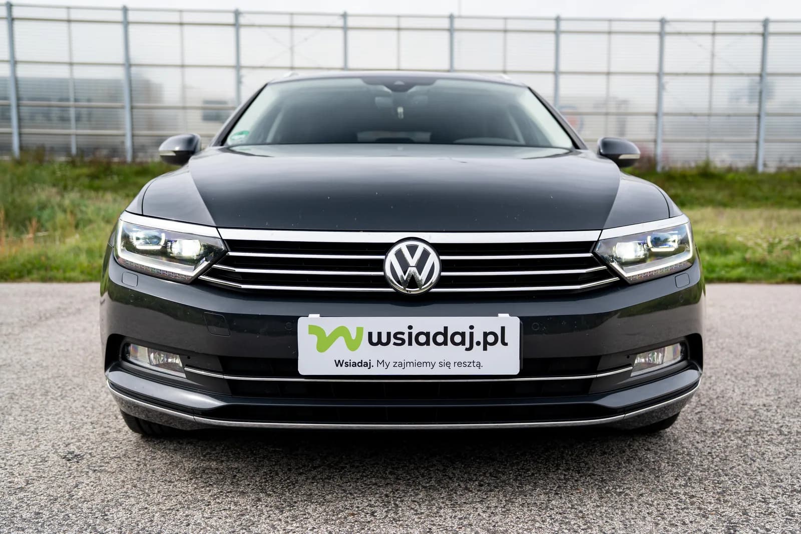 Volkswagen Passat — zdjęcie 2 z 28