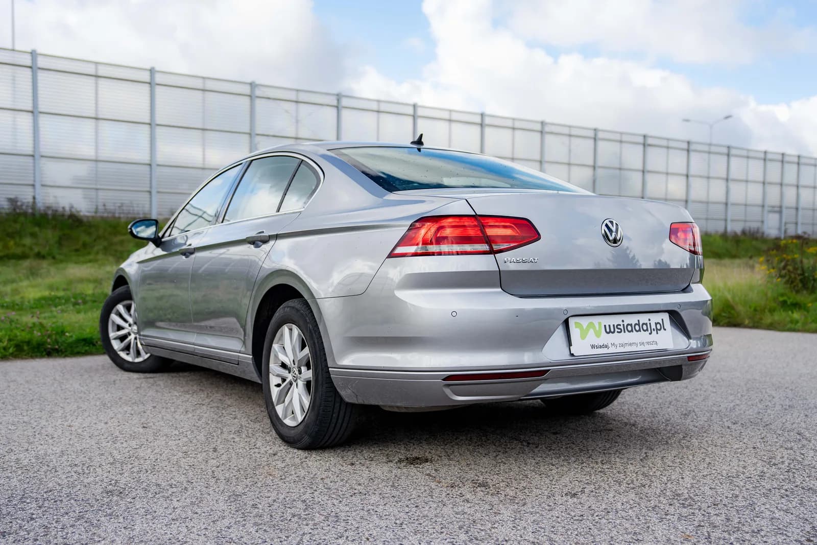 Volkswagen Passat — zdjęcie 4 z 28