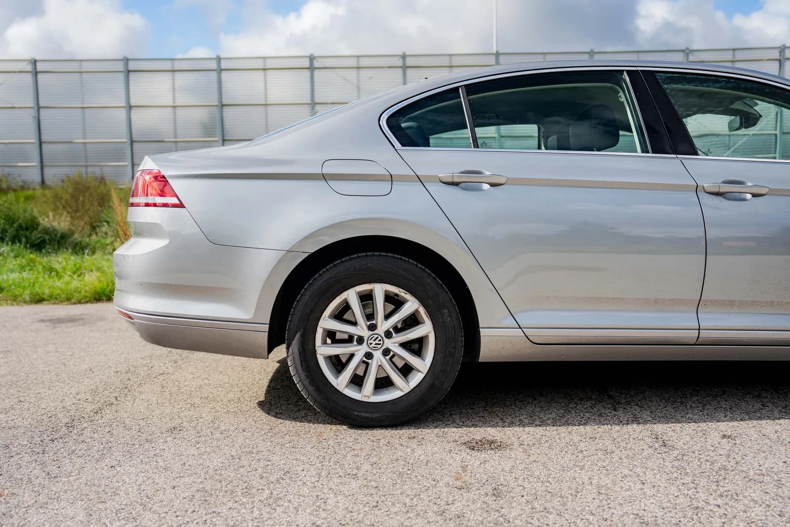 Volkswagen Passat — zdjęcie 7 z 28