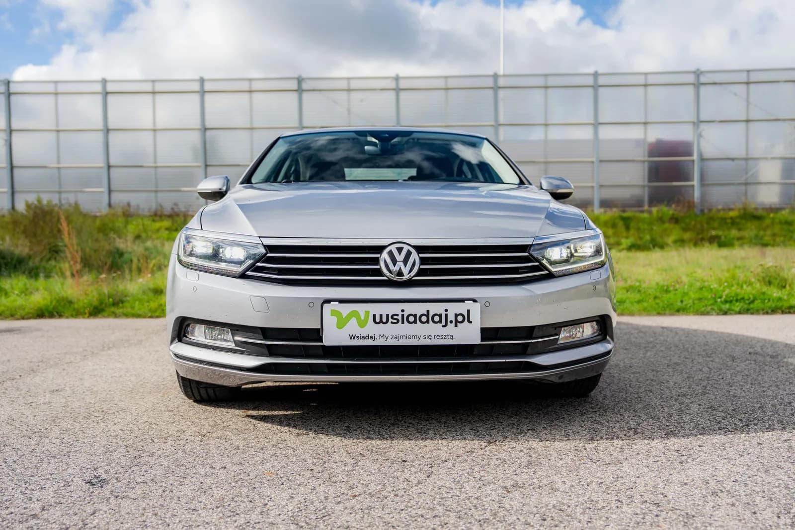 Volkswagen Passat — zdjęcie 2 z 28