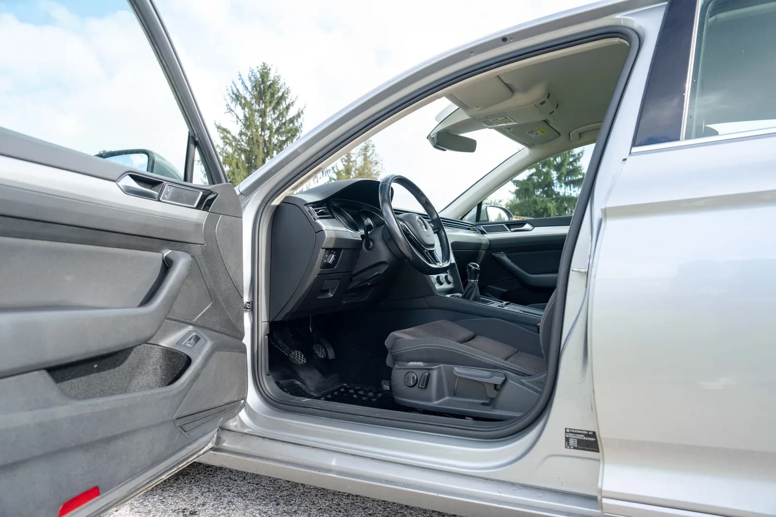 Volkswagen Passat — zdjęcie 15 z 28