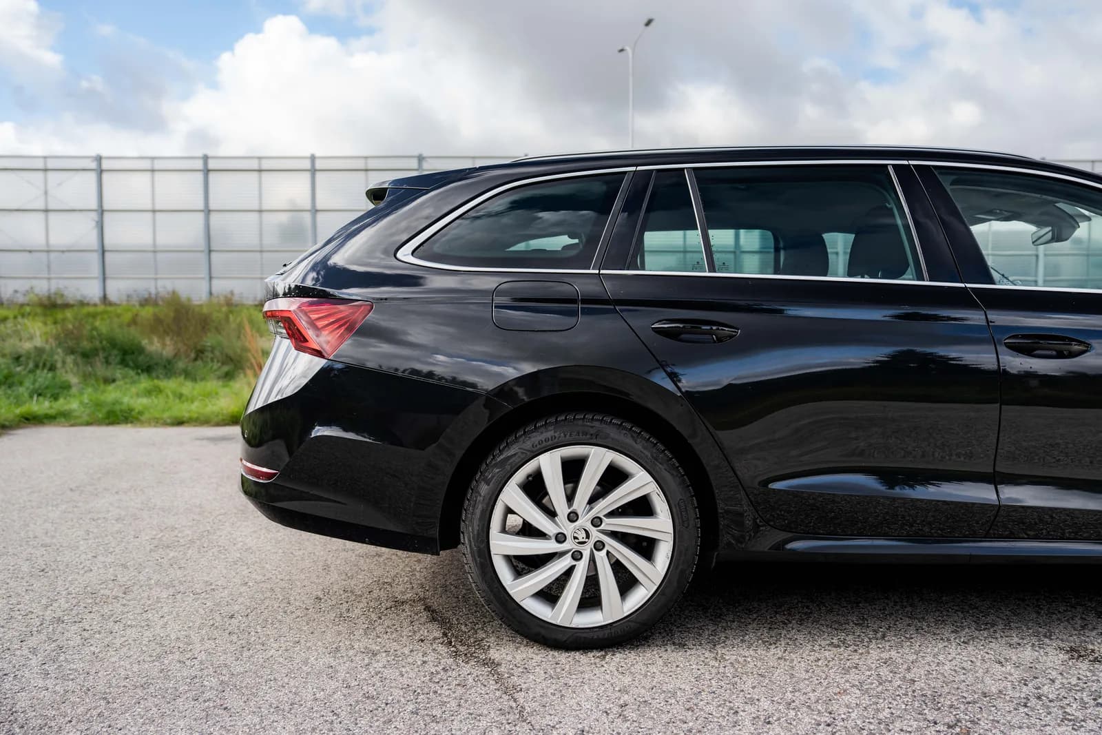 Skoda Octavia — zdjęcie 7 z 28