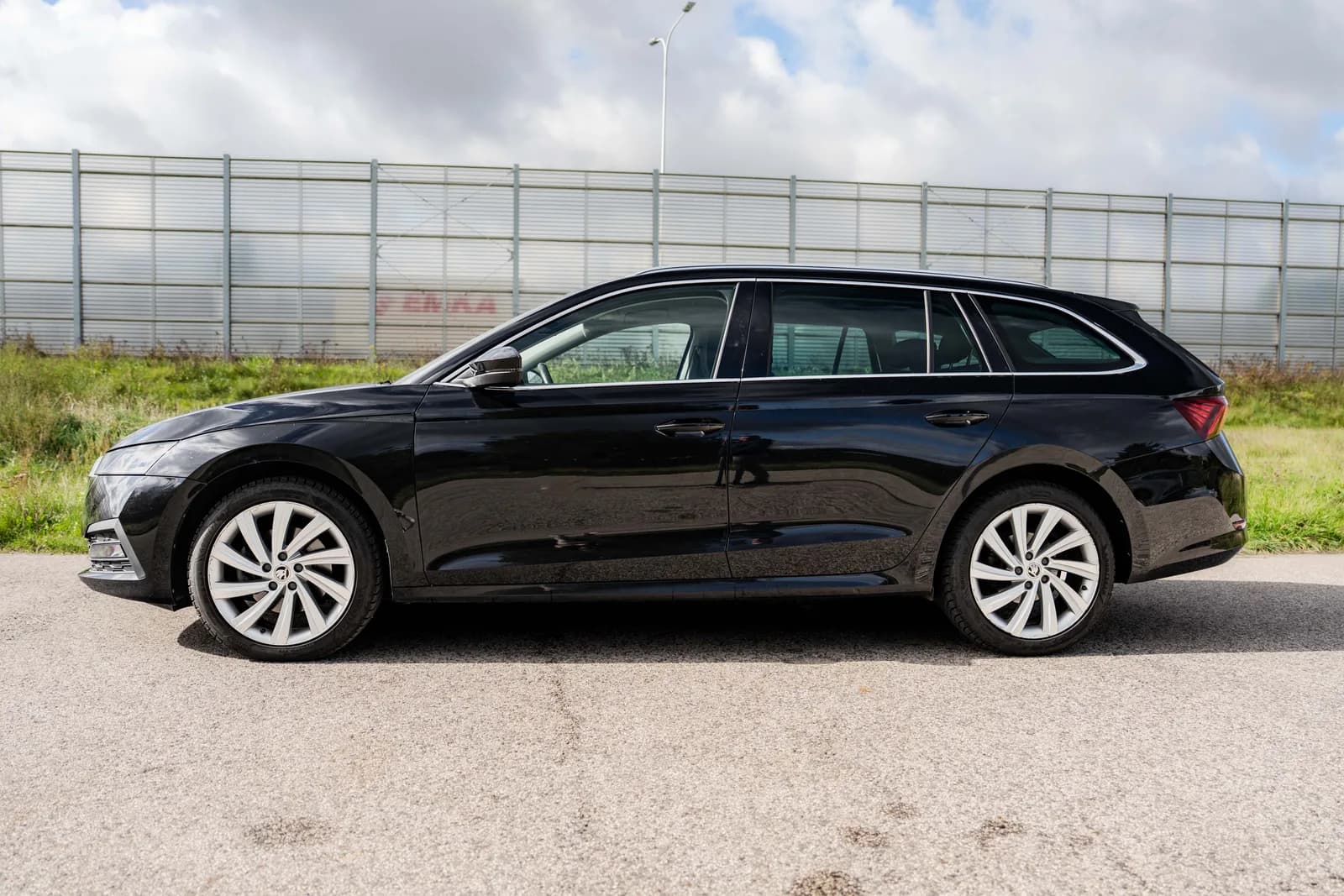 Skoda Octavia — zdjęcie 10 z 28