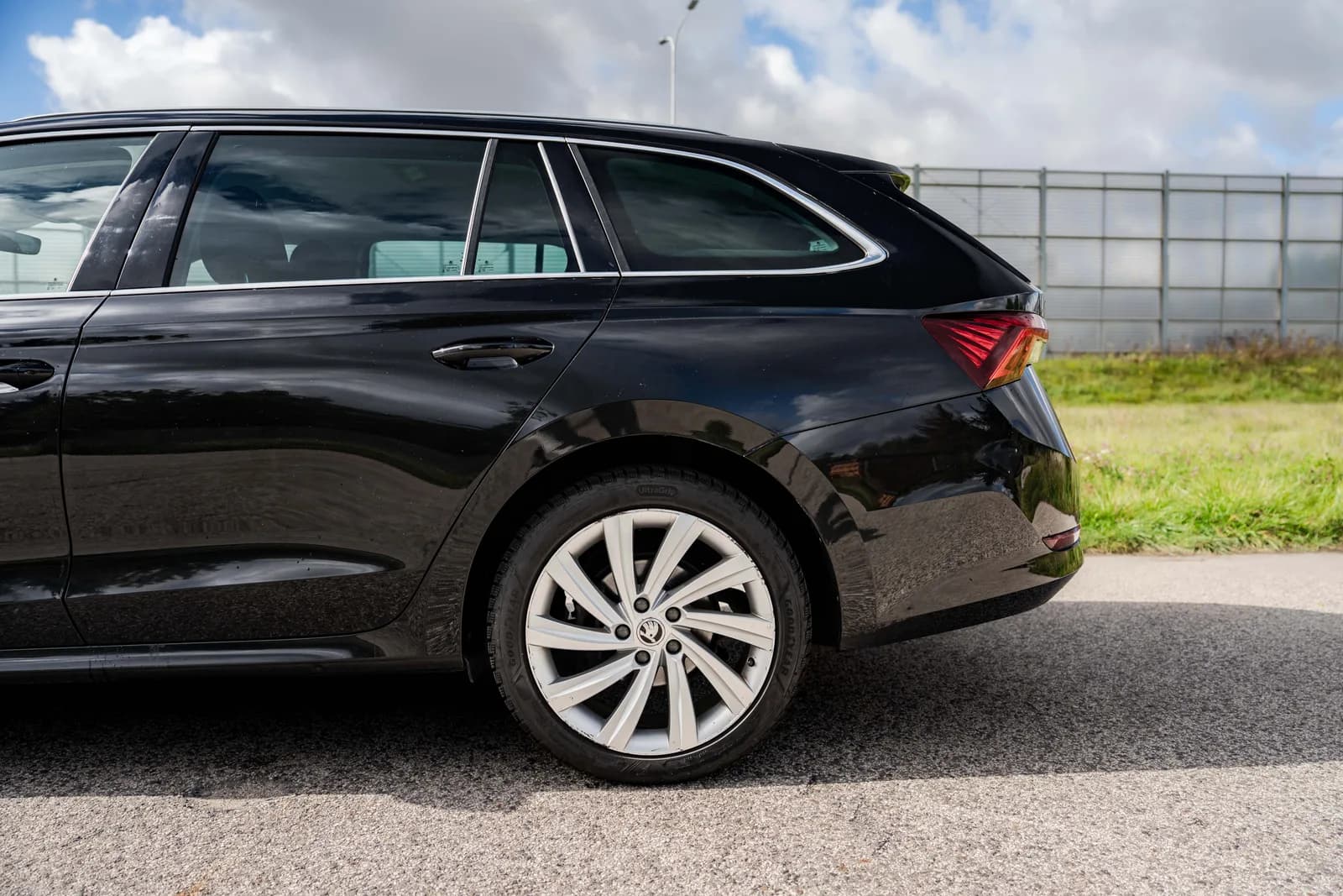 Skoda Octavia — zdjęcie 12 z 28