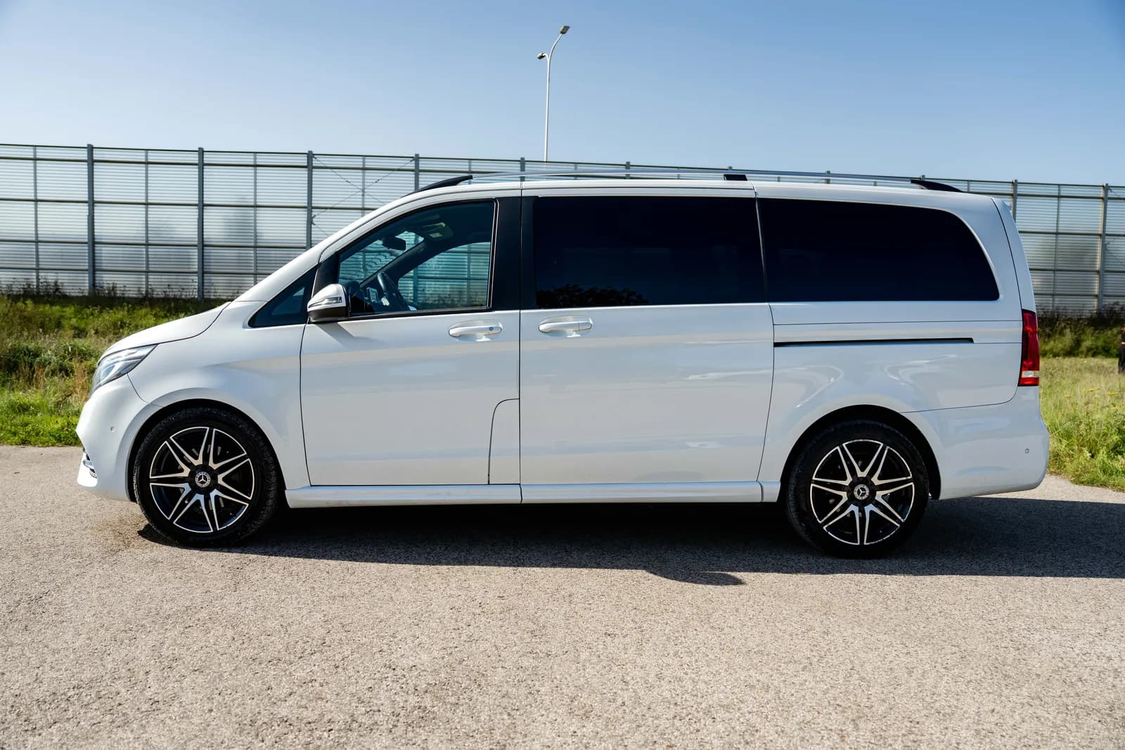 Mercedes-Benz V Klasa — zdjęcie 10 z 25