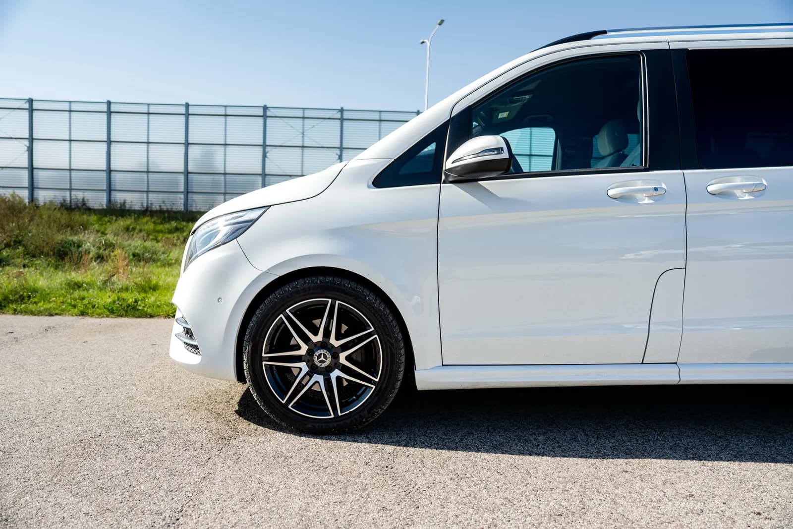 Mercedes-Benz V Klasa — zdjęcie 11 z 25