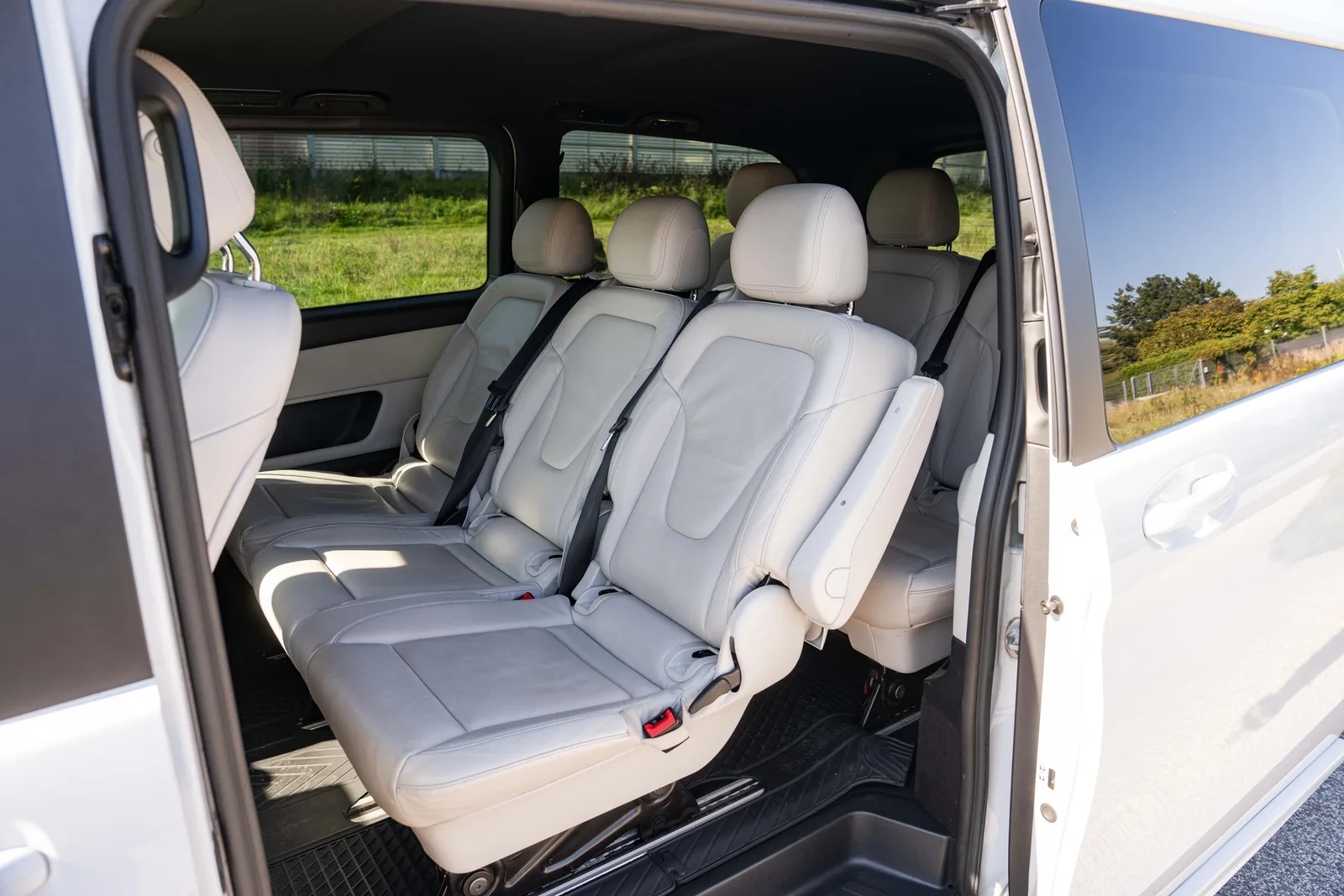 Mercedes-Benz V Klasa — zdjęcie 18 z 25