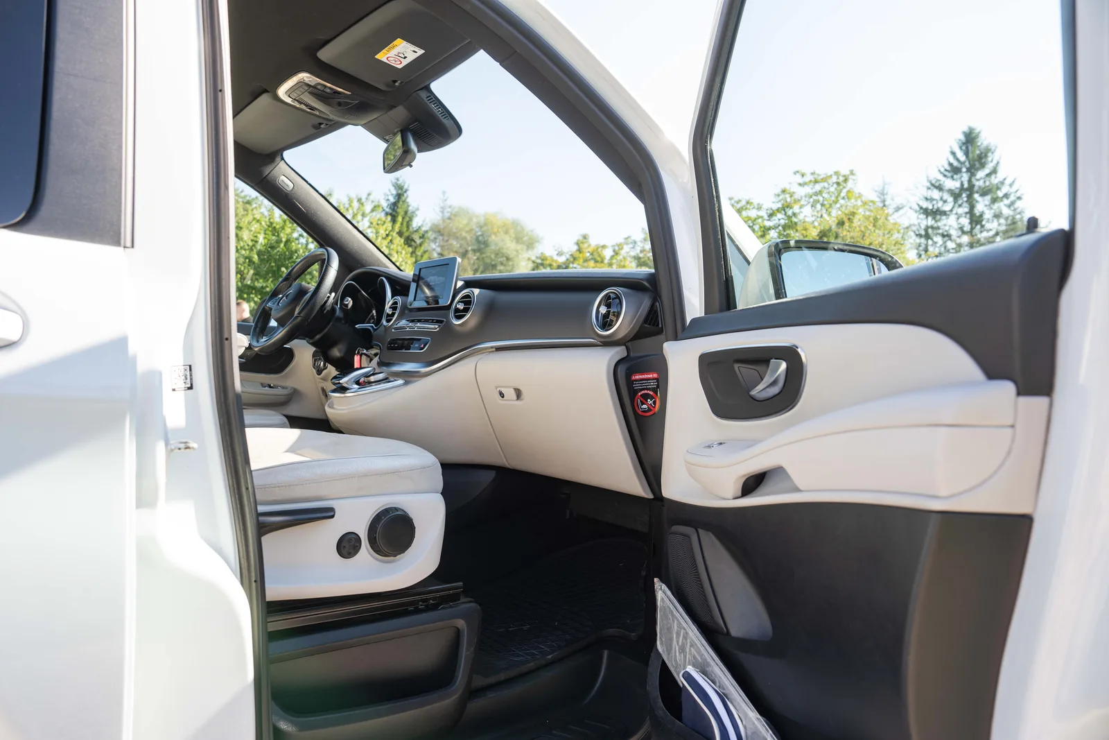 Mercedes-Benz V Klasa — zdjęcie 24 z 25