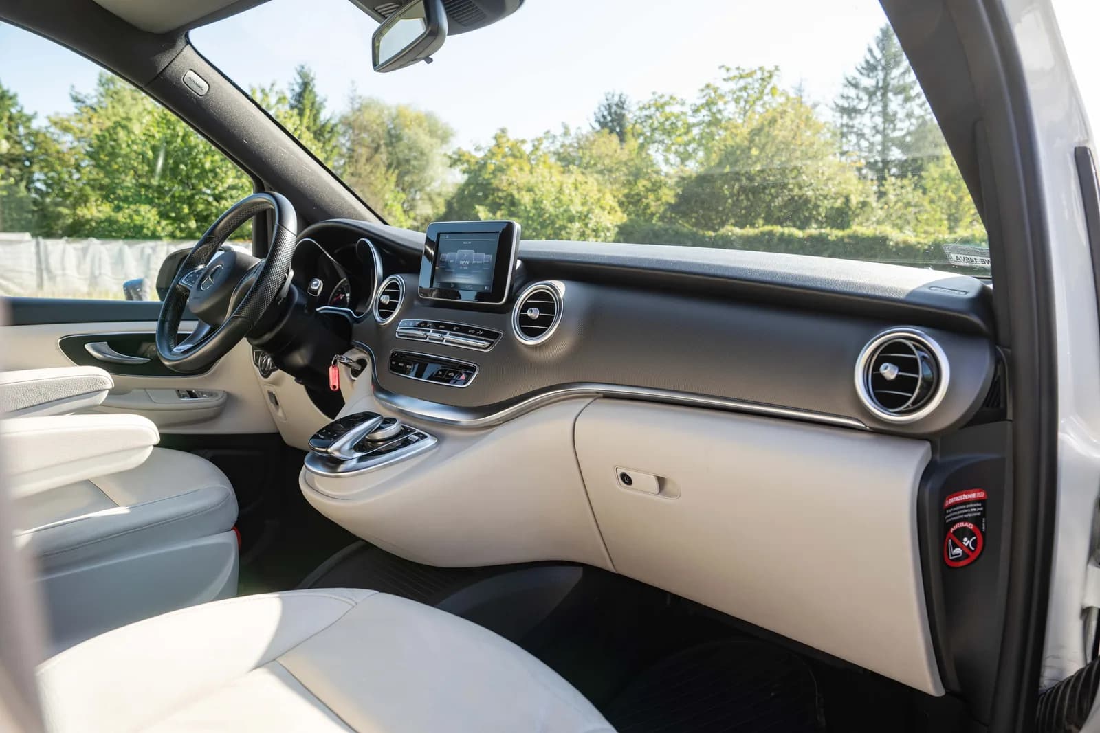 Mercedes-Benz V Klasa — zdjęcie 25 z 25