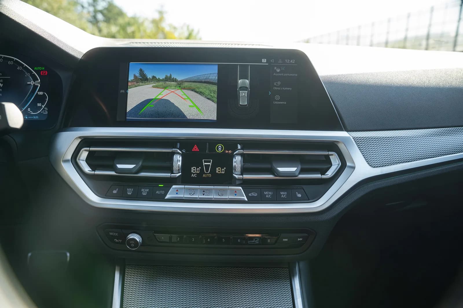 BMW Seria 3 — zdjęcie 25 z 31