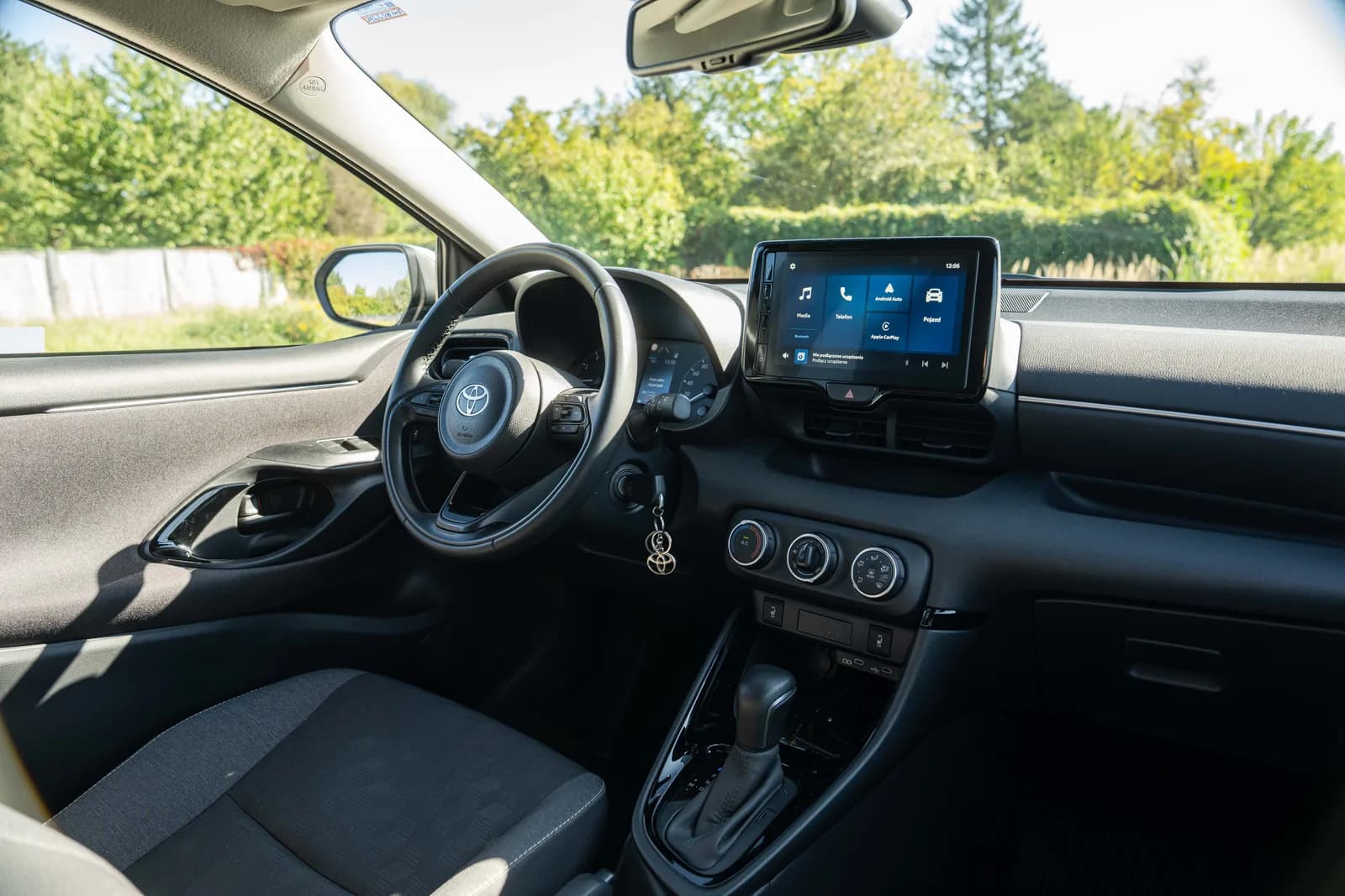 Toyota Yaris — zdjęcie 24 z 28