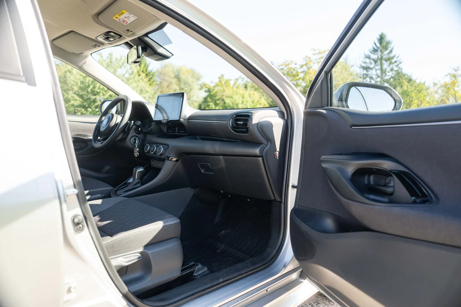 Toyota Yaris — zdjęcie 25 z 28