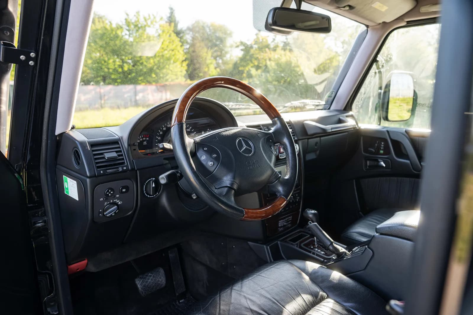 Mercedes-Benz Klasa G — zdjęcie 28 z 41