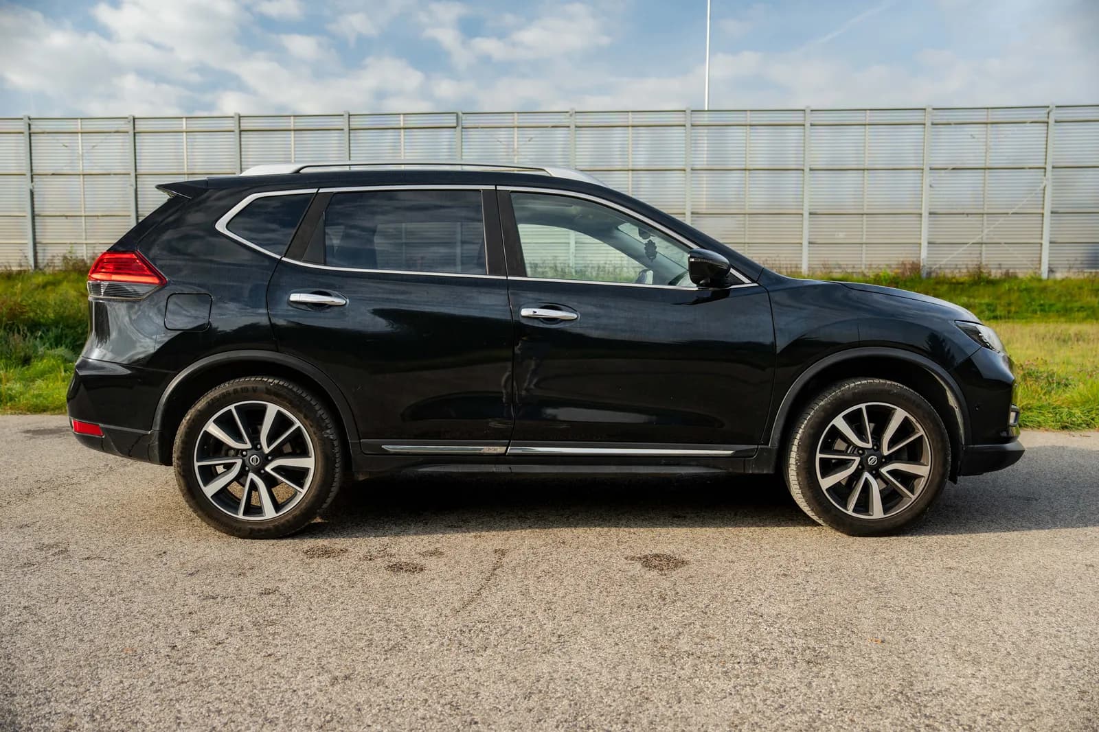 Nissan X-Trail — zdjęcie 9 z 24