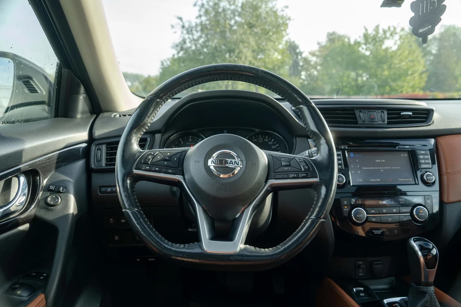 Nissan X-Trail — zdjęcie 14 z 24