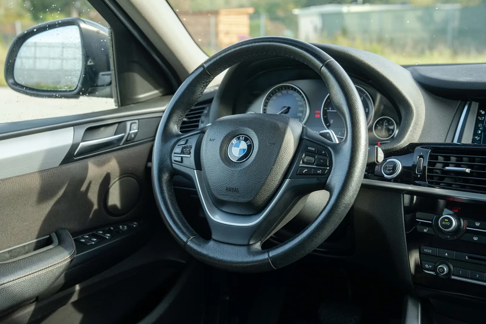 BMW X4 — zdjęcie 21 z 25