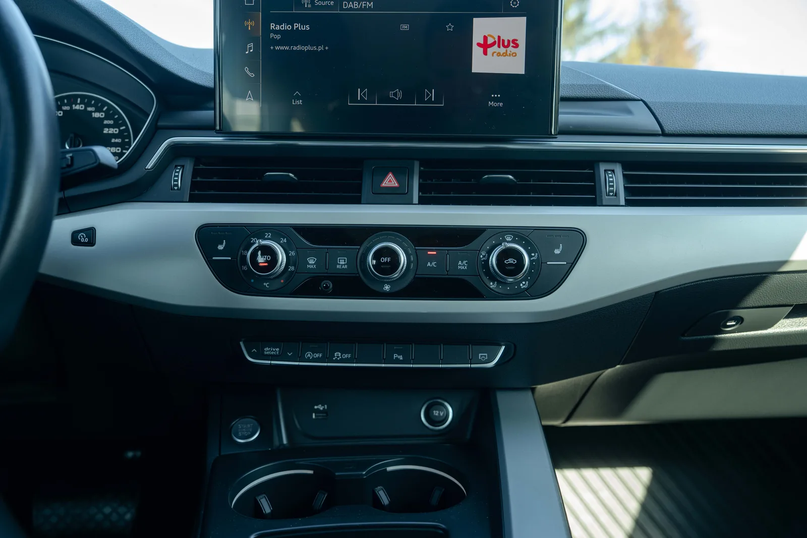 Audi A5 — zdjęcie 16 z 23