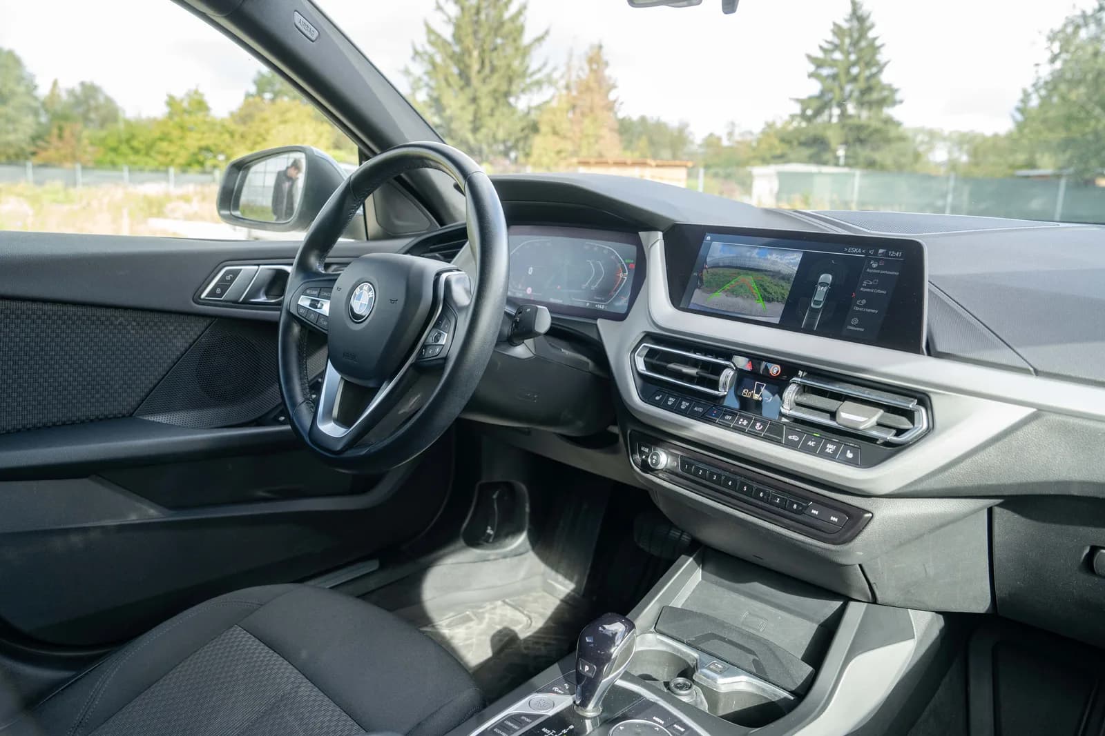 BMW Seria 2 — zdjęcie 22 z 27