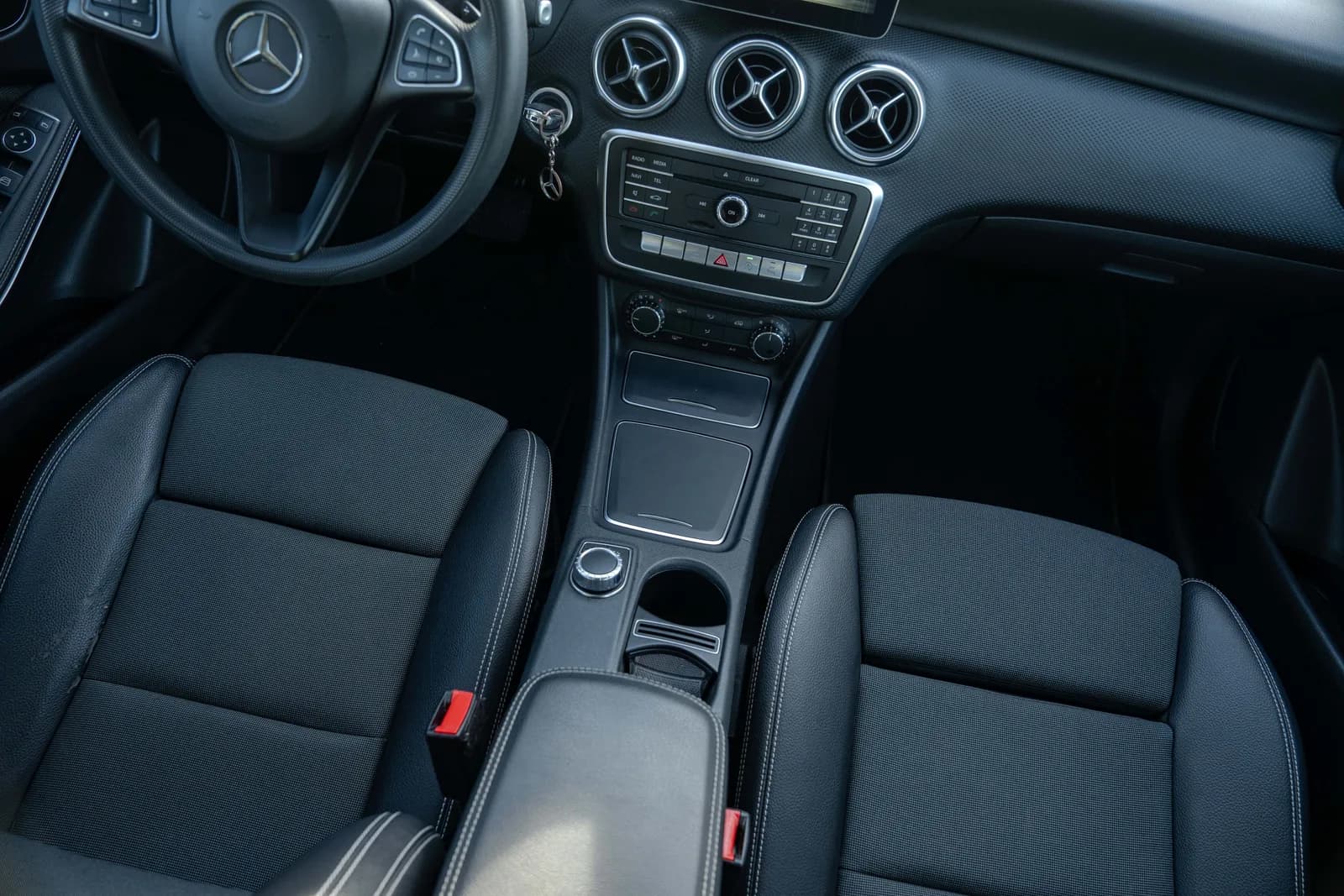 Mercedes-Benz Klasa A — zdjęcie 21 z 28