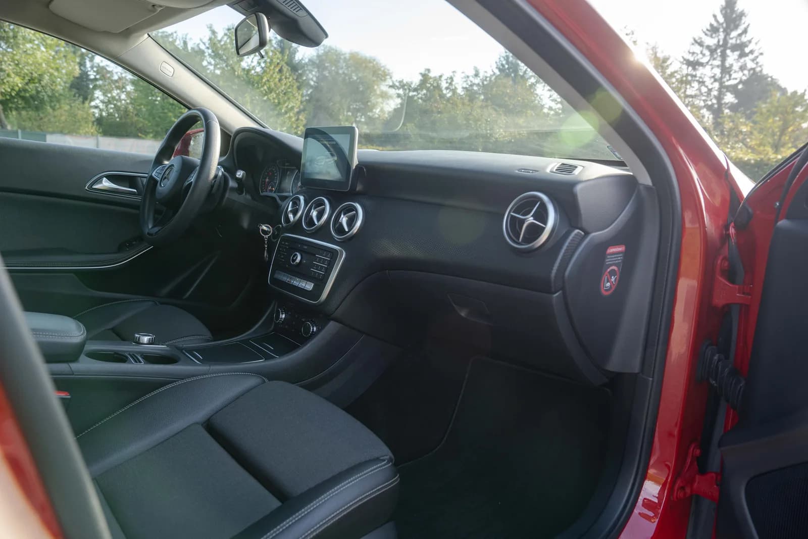 Mercedes-Benz Klasa A — zdjęcie 24 z 28