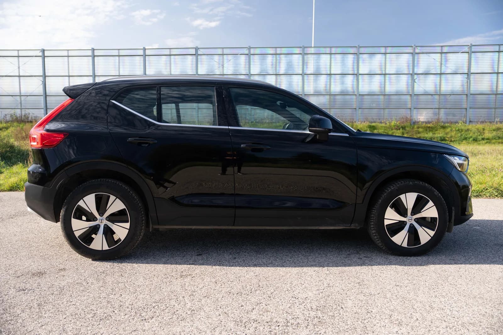 Volvo XC 40 — zdjęcie 9 z 27