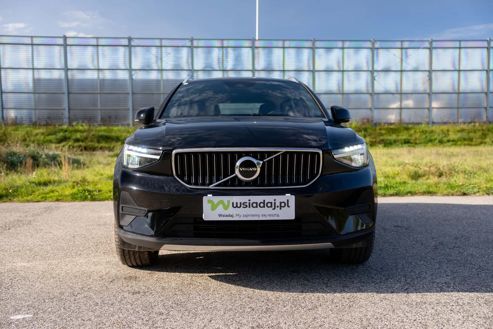 Volvo XC 40 — zdjęcie 2 z 27