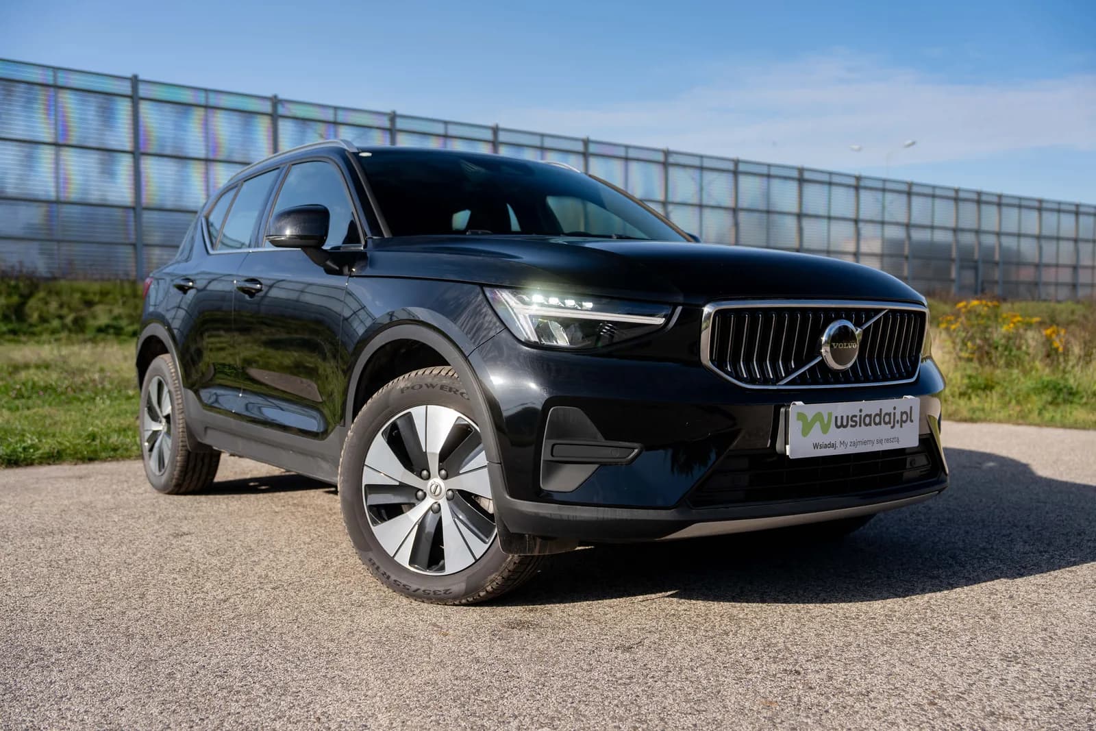 Volvo XC 40 — zdjęcie 3 z 27