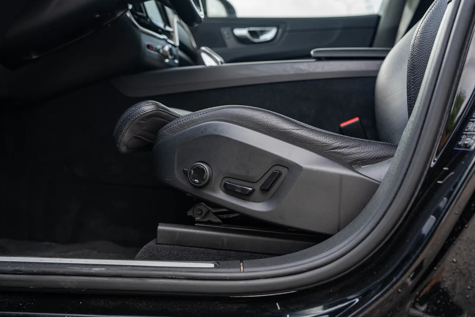 Volvo XC 60 zdjęcie 26