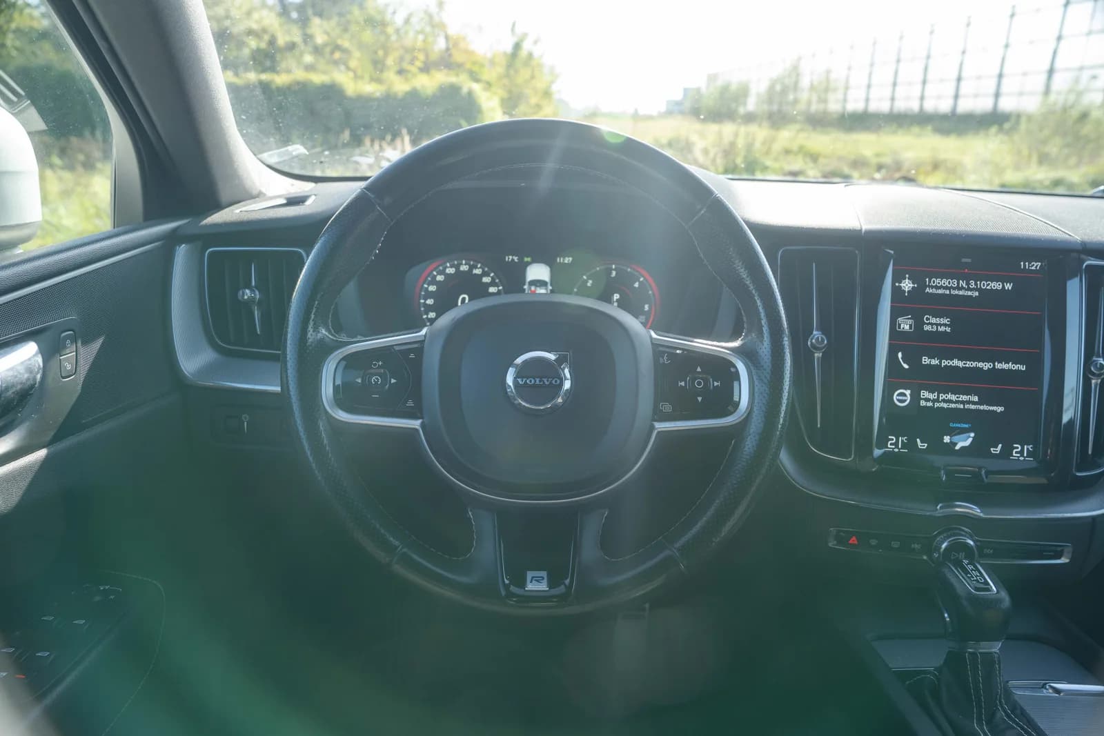 Volvo XC 60 — zdjęcie 17 z 26