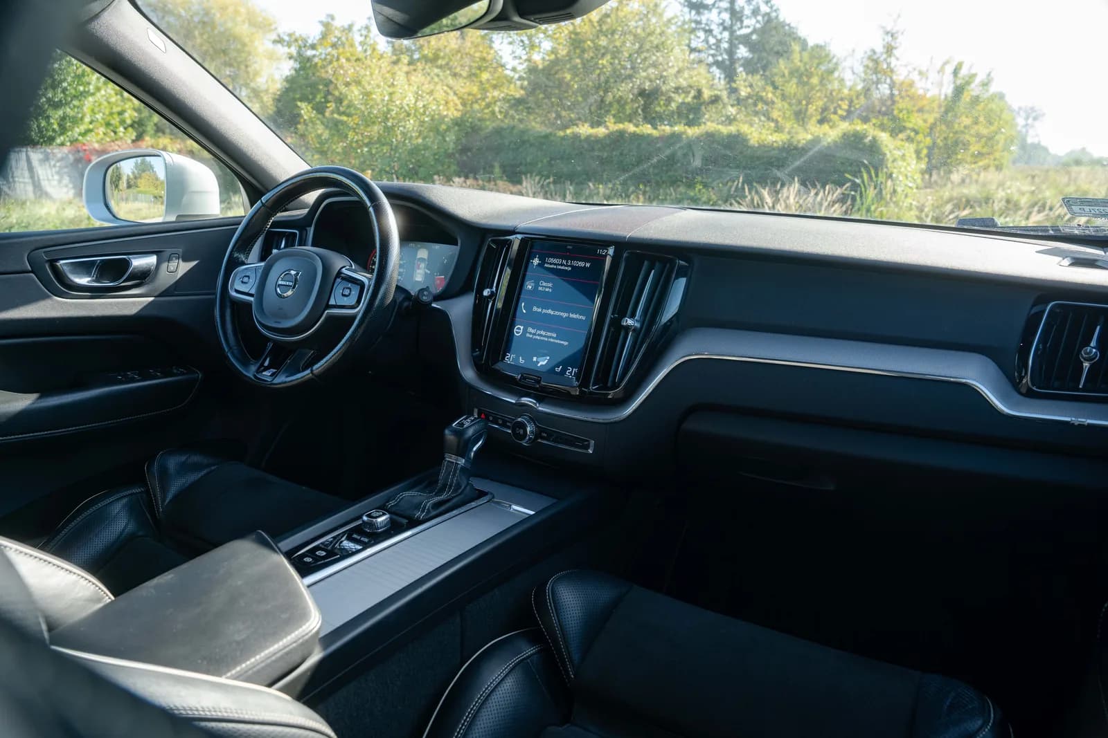 Volvo XC 60 — zdjęcie 21 z 26